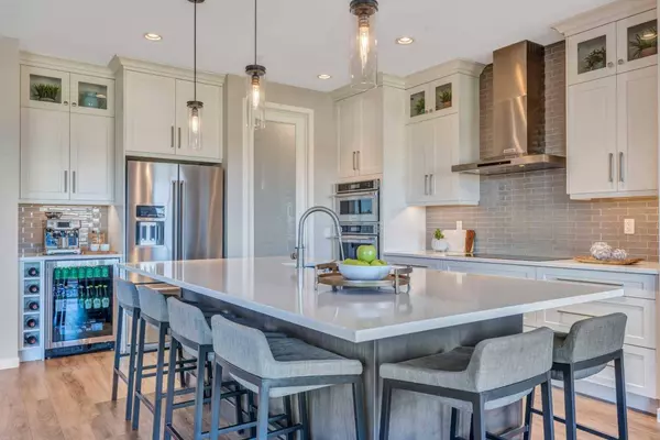 190 Ranch RD, Okotoks, AB T1S 0P3