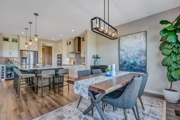 190 Ranch RD, Okotoks, AB T1S 0P3