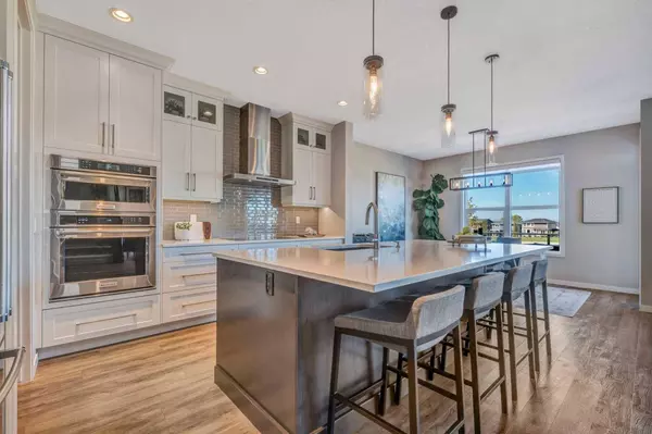 190 Ranch RD, Okotoks, AB T1S 0P3