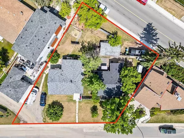 4904 22 AVE NW, Calgary, AB T3B 0Y7