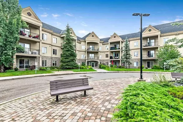 52 Cranfield Link SE #107, Calgary, AB T3M0N9