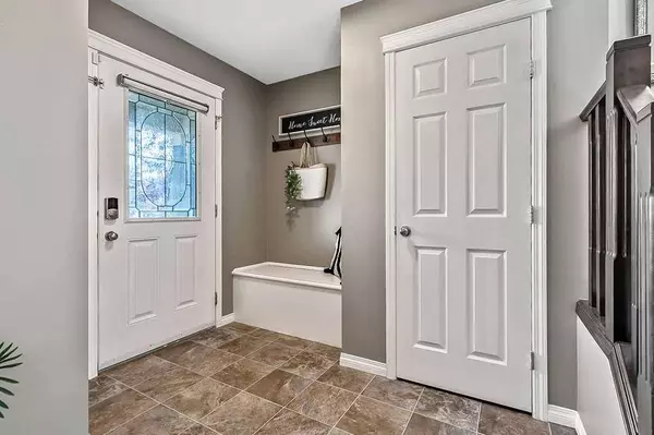 91 Cimarron Grove Close, Okotoks, AB T1S0H5