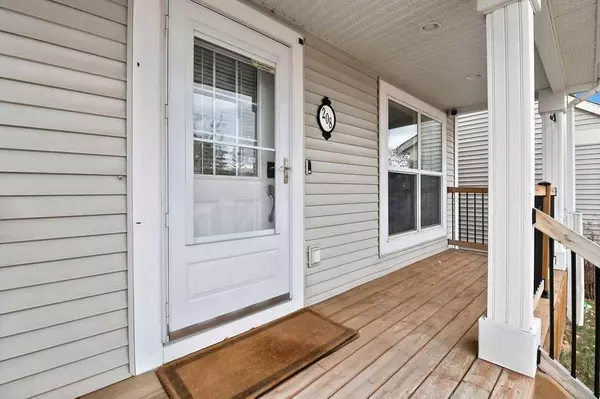 208 Prestwick WAY SE, Calgary, AB T2Z 3Z5