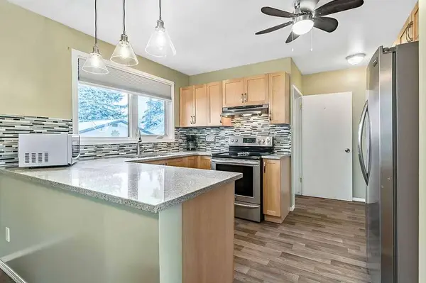 312 Foritana RD SE, Calgary, AB T2A2B6