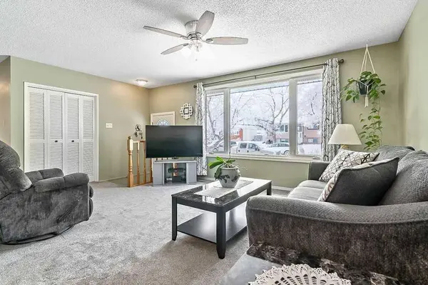 312 Foritana RD SE, Calgary, AB T2A2B6