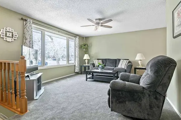 312 Foritana RD SE, Calgary, AB T2A2B6