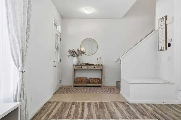 189 Mahogany DR, Calgary, AB t3m2k6