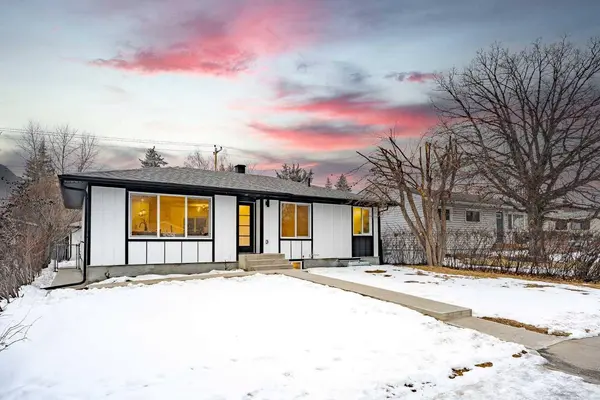 451 Arlington DR SE, Calgary, AB T2H 1S4