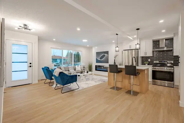 451 Arlington DR SE, Calgary, AB T2H 1S4