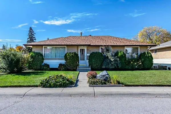 1015 Mackid RD NE, Calgary, AB T2E 6A8
