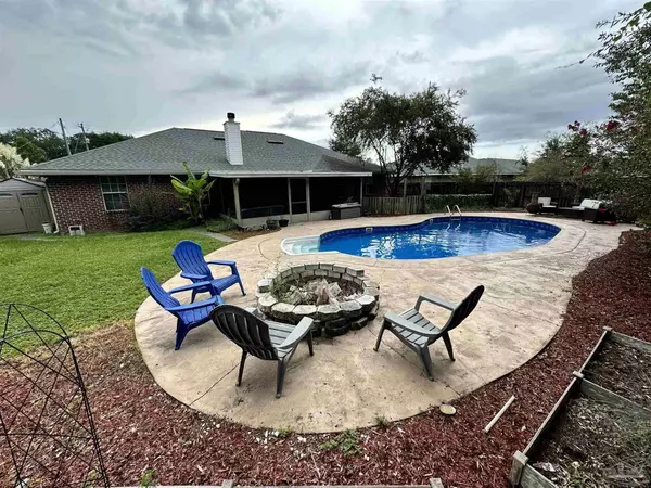 4983 Spencer Oaks Blvd, Pace, FL 32571