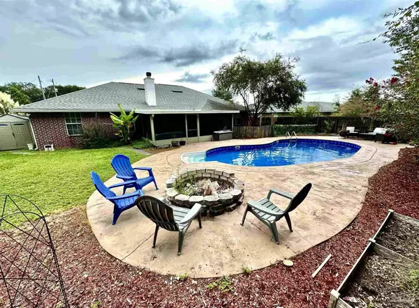 4983 Spencer Oaks Blvd, Pace, FL 32571