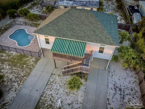 709 Maldonado Dr, Pensacola Beach, FL 32561