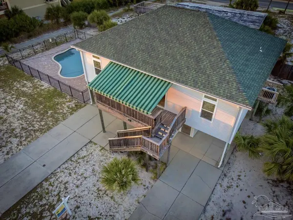 709 Maldonado Dr, Pensacola Beach, FL 32561