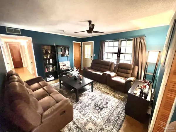 2995 Newton Dr, Pensacola, FL 32503