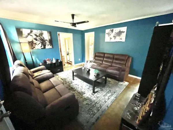 2995 Newton Dr, Pensacola, FL 32503