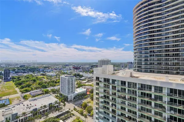 1750 N Bayshore Dr #4007, Miami, FL 33132