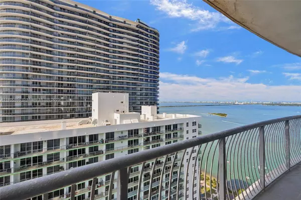1750 N Bayshore Dr #4007, Miami, FL 33132
