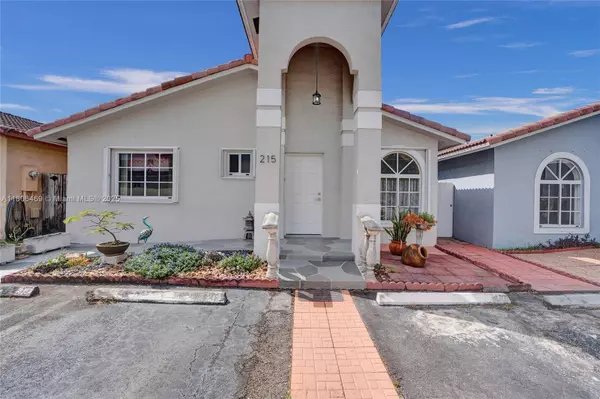 7001 W 35th Ave #215, Hialeah, FL 33018