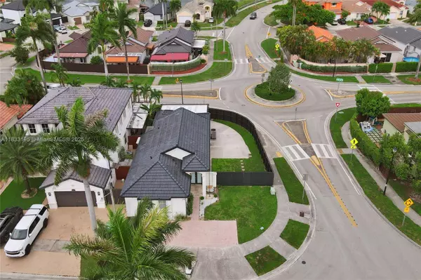 898 NW 131st Ave, Miami, FL 33182