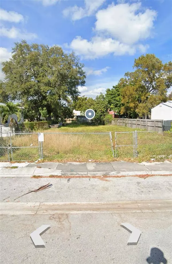 247 NW 45th St, Miami, FL 33127