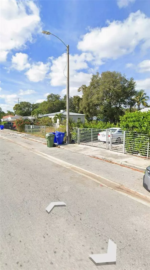 247 NW 45th St, Miami, FL 33127