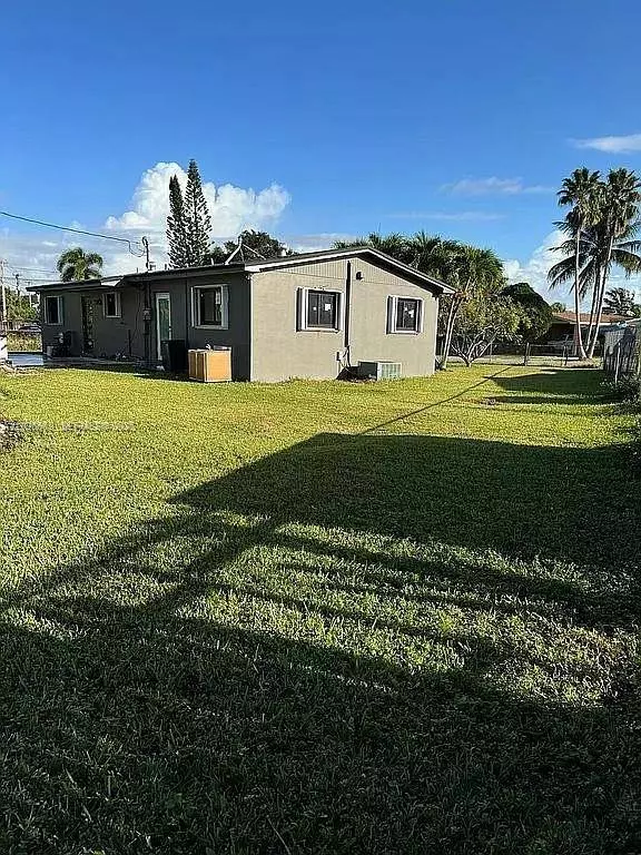 28640 SW 146th Ave, Homestead, FL 33033