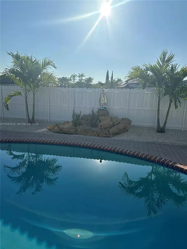 16620 SW 141st Ct #0, Miami, FL 33177