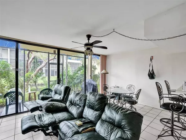 2910 SW 87th Ter #1701, Davie, FL 33328