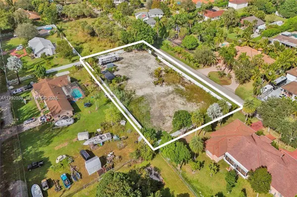 19730 SW 14th St, Pembroke Pines, FL 33029