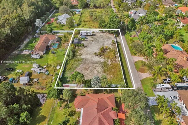 19730 SW 14th St, Pembroke Pines, FL 33029