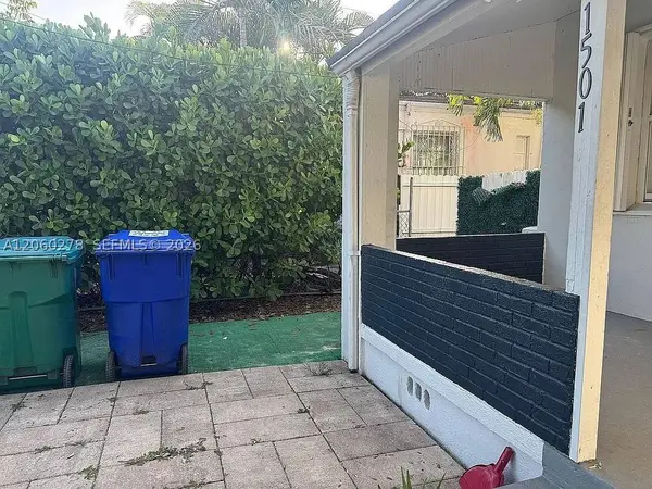 1501 NW 42nd St, Miami, FL 33142