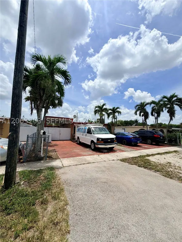 142 E 45th St, Hialeah, FL 33013