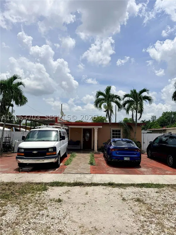 142 E 45th St, Hialeah, FL 33013