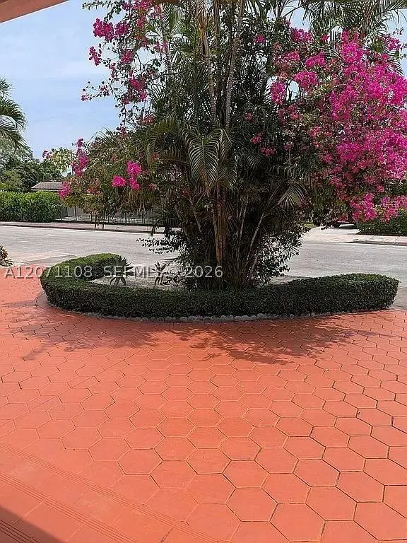 41 Campina Ct, Coral Gables, FL 33134