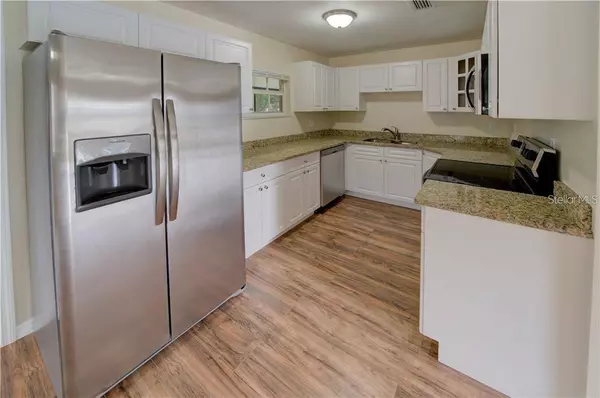 6126 WHITEWAY DR, Temple Terrace, FL 33617