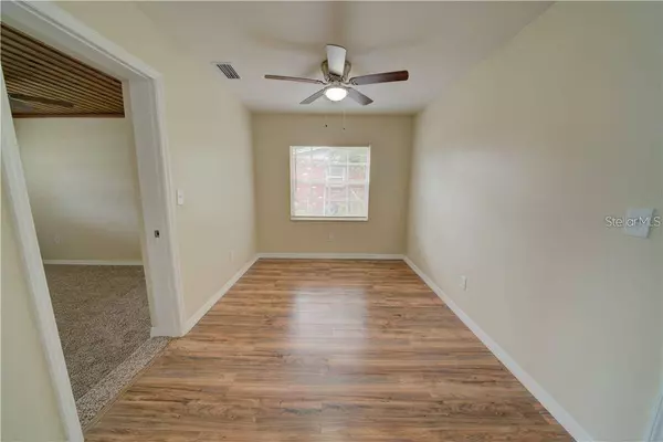 6126 WHITEWAY DR, Temple Terrace, FL 33617