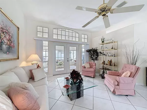 8704 CYPRESS LAKES BLVD, New Port Richey, FL 34653