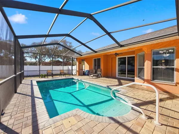 5420 FERN DR, Weeki Wachee, FL 34607