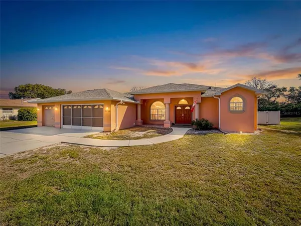 5420 FERN DR, Weeki Wachee, FL 34607