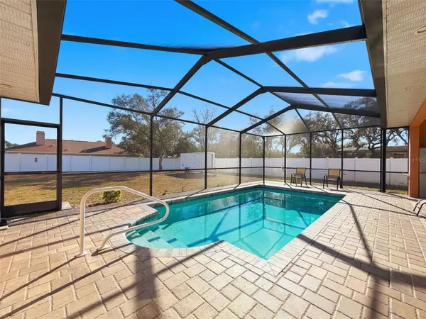 5420 FERN DR, Weeki Wachee, FL 34607