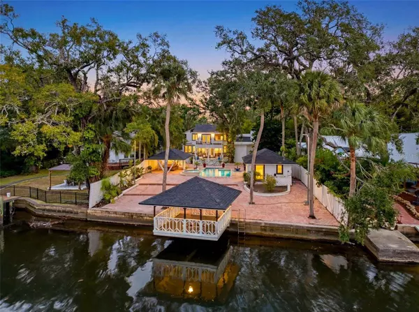 7214 N OLA AVE, Tampa, FL 33604