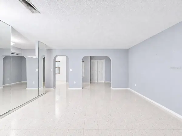 1026 W RAMBLA ST, Tampa, FL 33612