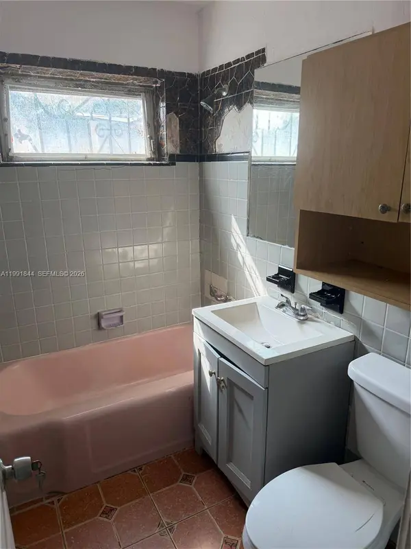 60 NW 128th St, North Miami, FL 33168