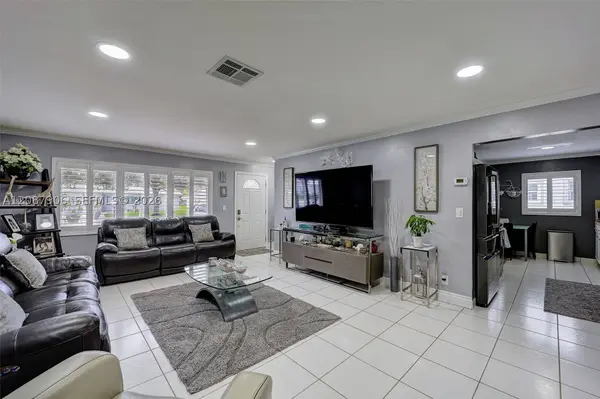 1651 NW 85th Ave, Plantation, FL 33322