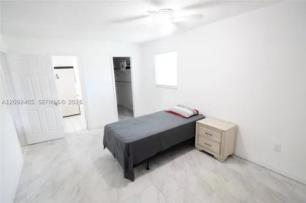 100 SE Eyerly Ave, Port St. Lucie, FL 34983