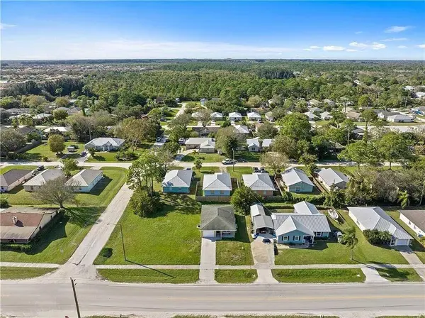 1585 20th AVE SW, Vero Beach, FL 32962