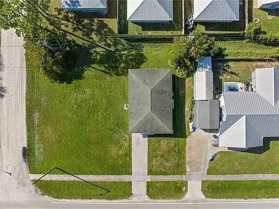 1585 20th AVE SW, Vero Beach, FL 32962