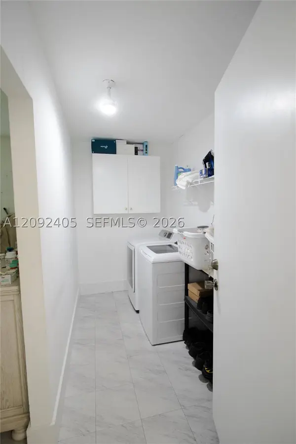 100 SE Eyerly Ave, Port St. Lucie, FL 34983
