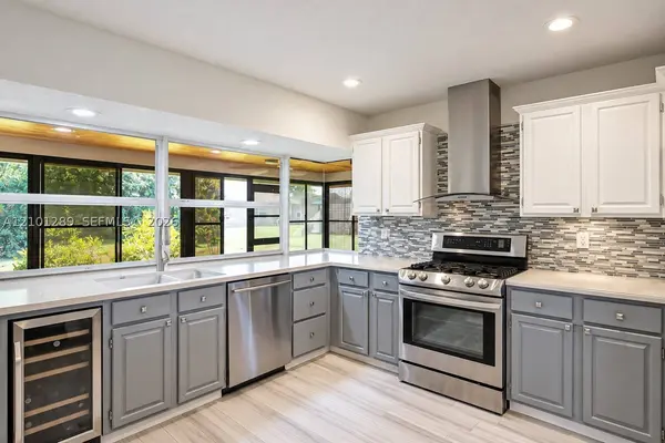 1226 SW Albenga Ave, Port St. Lucie, FL 34953
